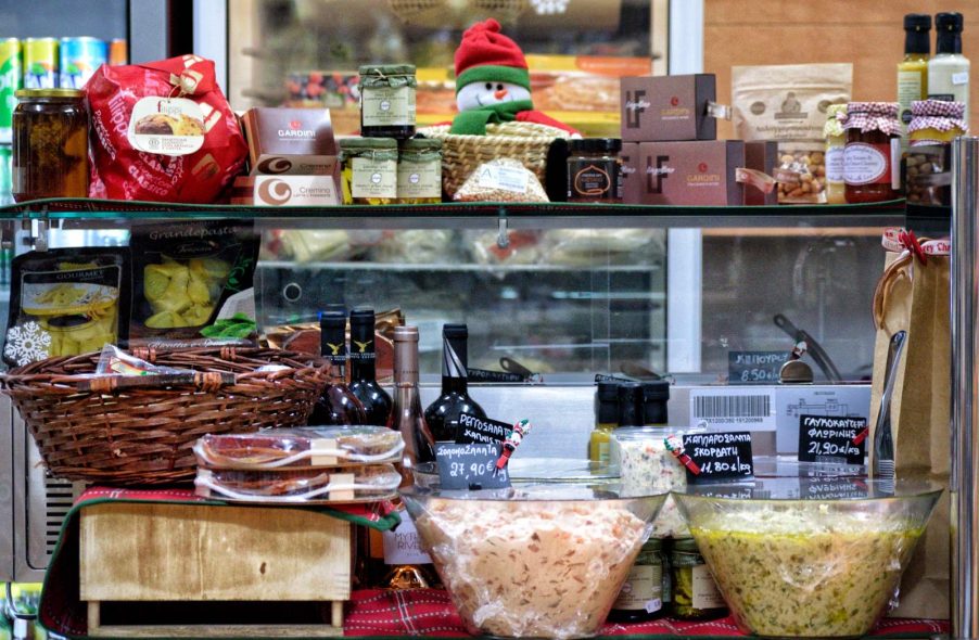 &Omicron; &Alpha;&rho;&gamma;&omicron;&lambda;&iota;&kappa;ό&sigmaf; έ&chi;&epsilon;&iota; ό&lambda;&alpha; &tau;&alpha; &pi;&rho;&omicron;ϊό&nu;&tau;&alpha; &pi;&omicron;&upsilon; &theta;&alpha; &kappa;ά&nu;&omicron;&upsilon;&nu; &tau;&omicron; &chi;&rho;&iota;&sigma;&tau;&omicron;&upsilon;&gamma;&epsilon;&nu;&nu;&iota;ά&tau;&iota;&kappa;&omicron; &tau;&rho;&alpha;&pi;έ&zeta;&iota; &sigma;&omicron;&upsilon; &nu;&alpha; &xi;&epsilon;&chi;&omega;&rho;ί&sigma;&epsilon;&iota;