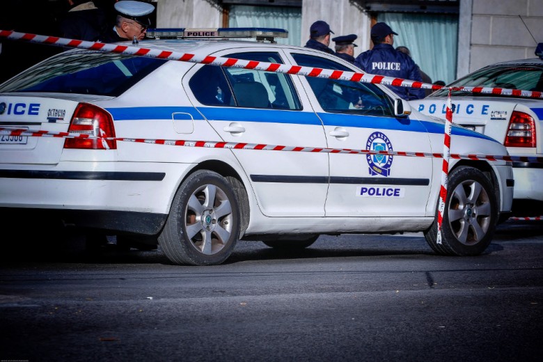 Παλαιό Φάληρο: Ληστής χτύπησε ηλικιωμένη και την κλείδωσε στην κουζίνα