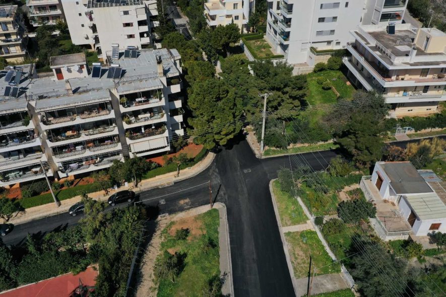 &Gamma;&lambda;&upsilon;&phi;ά&delta;&alpha;: &Alpha;&nu;&alpha;&beta;&alpha;&theta;&mu;ί&zeta;&epsilon;&tau;&alpha;&iota; ό&lambda;&omicron; &tau;&omicron; &omicron;&delta;&iota;&kappa;ό &delta;ί&kappa;&tau;&upsilon;&omicron;