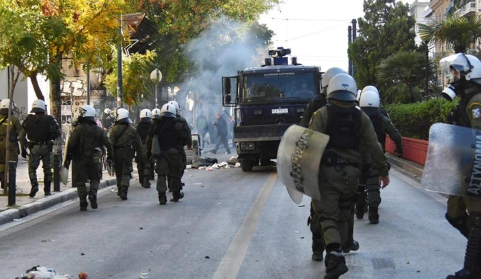 &Epsilon;&pi;&epsilon;&iota;&sigma;ό&delta;&iota;&alpha; &sigma;&tau;&omicron; &kappa;έ&nu;&tau;&rho;&omicron; &alpha;&pi;ό &alpha;&nu;&tau;&iota;&epsilon;&xi;&omicron;&upsilon;&sigma;&iota;&alpha;&sigma;&tau;έ&sigmaf; - &Tau;&rho;&alpha;&upsilon;&mu;&alpha;&tau;ί&epsilon;&sigmaf; &tau;&rho;&epsilon;&iota;&sigmaf; &alpha;&sigma;&tau;&upsilon;&nu;&omicron;&mu;&iota;&kappa;&omicron;ί