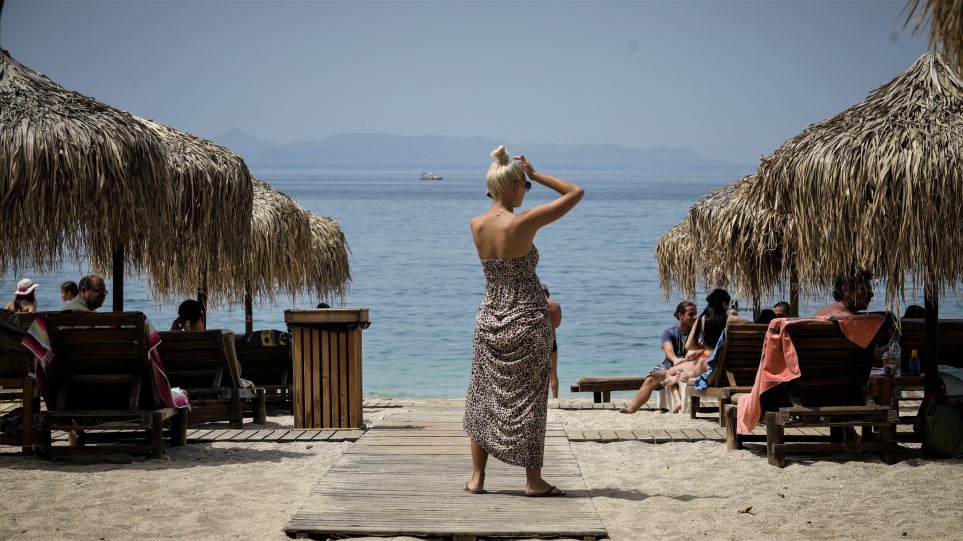 &Kappa;&alpha;&iota;&rho;ό&sigmaf;: &laquo;&Kappa;&omicron;&kappa;&kappa;&iota;&nu;ί&zeta;&epsilon;&iota;&raquo; &omicron; &upsilon;&delta;&rho;ά&rho;&gamma;&upsilon;&rho;&omicron;&sigmaf; &sigma;&epsilon; ό&lambda;&eta; &tau;&eta;&nu; &chi;ώ&rho;&alpha;