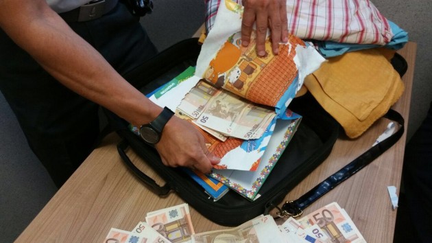 &Sigma;&pi;&epsilon;ί&rho;&alpha; &delta;&iota;&alpha;&rho;&rho;&eta;&kappa;&tau;ώ&nu; &laquo;&chi;&tau;&upsilon;&pi;&omicron;ύ&sigma;&epsilon;&raquo; &kappa;&alpha;&tau;&alpha;&sigma;&tau;ή&mu;&alpha;&tau;&alpha; &sigma;&epsilon; &Kappa;&omicron;&rho;&omega;&pi;ί &kappa;&alpha;&iota; &Gamma;&lambda;&upsilon;&phi;ά&delta;&alpha; &ndash; 11 &kappa;&lambda;&omicron;&pi;έ&sigmaf; &sigma;&epsilon; &lambda;ί&gamma;&epsilon;&sigmaf; &mu;έ&rho;&epsilon;&sigmaf;