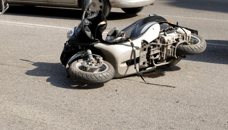 &Omicron;&delta;&eta;&gamma;ό&sigmaf; &alpha;&upsilon;&tau;&omicron;&kappa;&iota;&nu;ή&tau;&omicron;&upsilon; &pi;&alpha;&rho;έ&sigma;&upsilon;&rho;&epsilon; &kappa;&alpha;&iota; &epsilon;&gamma;&kappa;&alpha;&tau;έ&lambda;&epsilon;&iota;&psi;&epsilon; 22&chi;&rho;&omicron;&nu;&omicron; &omicron;&delta;&eta;&gamma;ό &mu;&eta;&chi;&alpha;&nu;ή&sigmaf; &sigma;&tau;&omicron; &Pi;&alpha;&lambda;&alpha;&iota;ό &Phi;ά&lambda;&eta;&rho;&omicron; - &Omicron; &omicron;&delta;&eta;&gamma;ό&sigmaf; &tau;&omicron;&upsilon; &alpha;&upsilon;&tau;&omicron;&kappa;&iota;&nu;ή&tau;&omicron;&upsilon; &alpha;&phi;&omicron;ύ &chi;&tau;ύ&pi;&eta;&sigma;&epsilon; &tau;&eta; &mu;&eta;&chi;&alpha;&nu;ή &sigma;&upsilon;&nu;έ&chi;&iota;&sigma;&epsilon; &tau;&eta;&nu; &pi;&omicron;&rho;&epsilon;ί&alpha; &tau;&omicron;&upsilon;