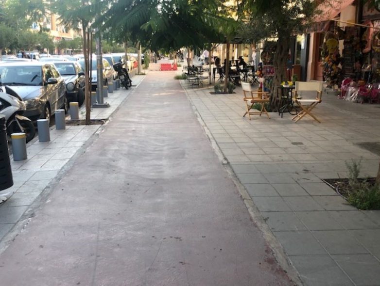 &Sigma;&tau;&eta; &Nu;έ&alpha; &Sigma;&mu;ύ&rho;&nu;&eta; &theta;&alpha; &beta;&rho;&epsilon;&iota;&sigmaf; έ&nu;&alpha;&nu; &pi;&omicron;&delta;&eta;&lambda;&alpha;&tau;ό&delta;&rho;&omicron;&mu;&omicron; &mu;&omicron;&nu;&alpha;&delta;&iota;&kappa;ό &sigma;&tau;&omicron;&nu; &kappa;ό&sigma;&mu;&omicron;