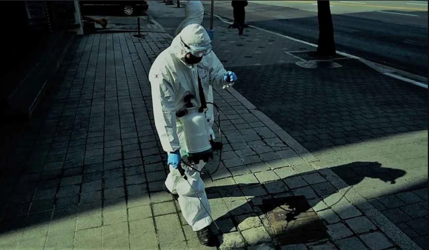 &Kappa;&omicron;&rho;&omega;&nu;&omicron;ϊό&sigmaf; : 71 &nu;έ&alpha; &kappa;&rho;&omicron;ύ&sigma;&mu;&alpha;&tau;&alpha; &kappa;&alpha;&iota; 86 &nu;&epsilon;&kappa;&rho;&omicron;ί