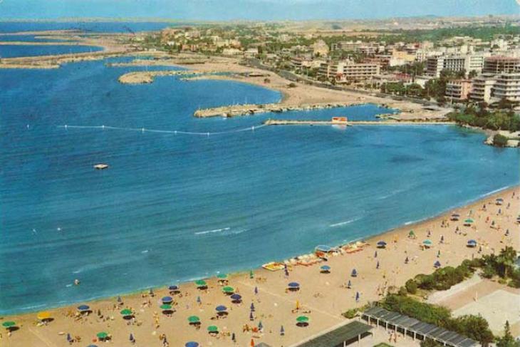 Οι οργανωμένες παραλίες των νοτίων προαστίων