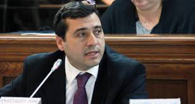 &Kappa;ύ&mu;&alpha; &Epsilon;&nu;&omega;&mu;έ&nu;&omega;&nu; &Pi;&omicron;&lambda;&iota;&tau;ώ&nu; - &Delta;&eta;&mu;ή&tau;&rho;&eta;&sigmaf; &Delta;&alpha;&beta;ά&kappa;&eta;&sigmaf;