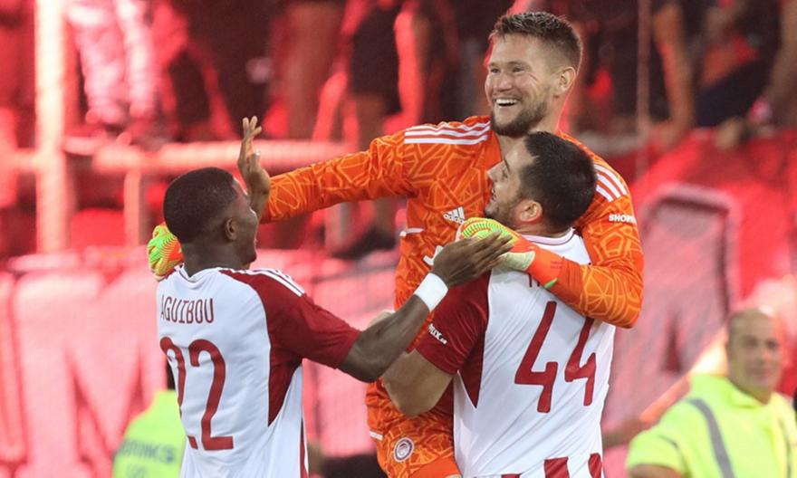 &laquo;Ή&rho;&omega;&alpha;&sigmaf;&raquo; &Beta;&alpha;&tau;&sigma;&lambda;ί&kappa;: Έ&pi;&iota;&alpha;&sigma;&epsilon; &tau;&rho;ί&alpha; &pi;έ&nu;&alpha;&lambda;&tau;&iota; &kappa;&alpha;&iota; έ&sigma;&tau;&epsilon;&iota;&lambda;&epsilon; &tau;&omicron;&nu; &Omicron;&lambda;&upsilon;&mu;&pi;&iota;&alpha;&kappa;ό &sigma;&tau;&omicron;&upsilon;&sigmaf; &omicron;&mu;ί&lambda;&omicron;&upsilon;&sigmaf; &tau;&omicron;&upsilon; Europa League