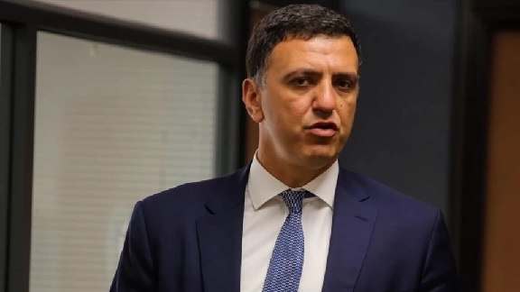 &Kappa;&iota;&kappa;ί&lambda;&iota;&alpha;&sigmaf;: &laquo;&Omicron;&iota; &delta;&upsilon;&nu;&alpha;&tau;ό&tau;&eta;&tau;&epsilon;&sigmaf; &gamma;&iota;&alpha; &tau;&eta;&nu; &ldquo;&alpha;&theta;&eta;&nu;&alpha;ϊ&kappa;ή &rho;&iota;&beta;&iota;έ&rho;&alpha;&rdquo; &epsilon;ί&nu;&alpha;&iota; &tau;&epsilon;&rho;ά&sigma;&tau;&iota;&epsilon;&sigmaf;&raquo;