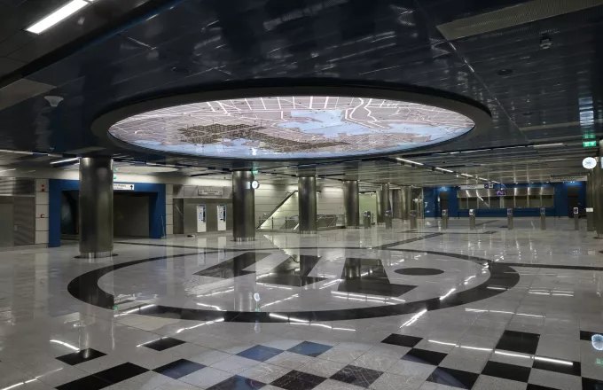 &Mu;&epsilon;&tau;&rho;ό: &Epsilon;&pi;ό&mu;&epsilon;&nu;&eta; &sigma;&tau;ά&sigma;&eta;... ''&Pi;&epsilon;&iota;&rho;&alpha;&iota;ά&sigmaf;'' - &Epsilon;&gamma;&kappa;&alpha;&iota;&nu;&iota;ά&sigma;&tau;&eta;&kappa;&alpha;&nu; &omicron;&iota; &tau;&rho;&epsilon;&iota;&sigmaf; &nu;έ&omicron;&iota; &sigma;&tau;&alpha;&theta;&mu;&omicron;ί