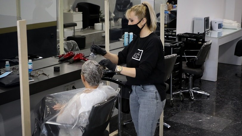 Lockdown: Έ&rho;&chi;&epsilon;&tau;&alpha;&iota; &pi;&rho;ό&omega;&rho;&omicron; ά&nu;&omicron;&iota;&gamma;&mu;&alpha; &kappa;&omicron;&mu;&mu;&omega;&tau;&eta;&rho;ί&omega;&nu; &kappa;&alpha;&iota; &kappa;έ&nu;&tau;&rho;&omega;&nu; &alpha;&iota;&sigma;&theta;&eta;&tau;&iota;&kappa;ή&sigmaf; &ndash; &Tau;&iota; &theta;&alpha; &sigma;&upsilon;&mu;&beta;&epsilon;ί &mu;&epsilon; &tau;&omicron; &lambda;&iota;&alpha;&nu;&epsilon;&mu;&pi;ό&rho;&iota;&omicron;;