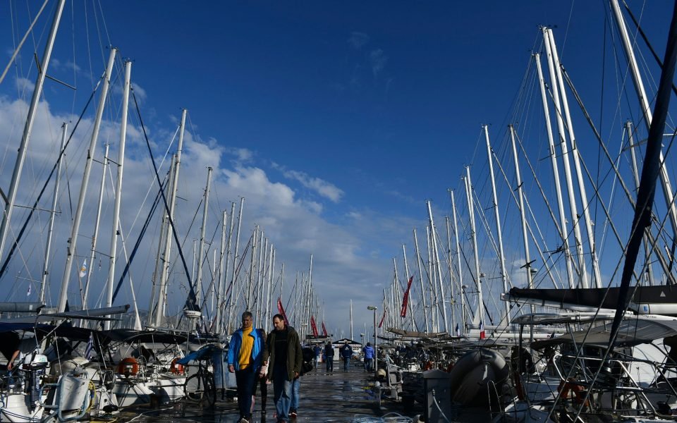 &Eta; &delta;ή&lambda;&omega;&sigma;&eta; &tau;&omicron;&upsilon; &Alpha;&nu;&delta;&rho;έ&alpha; &Kappa;&omicron;&nu;&delta;ύ&lambda;&eta; &gamma;&iota;&alpha; &tau;&eta;&nu; &pi;&alpha;&rho;&alpha;&chi;ώ&rho;&eta;&sigma;&eta; &tau;&eta;&sigmaf; &Mu;&alpha;&rho;ί&nu;&alpha;&sigmaf; &Alpha;&lambda;ί&mu;&omicron;&upsilon;