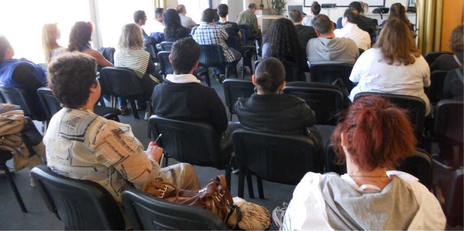 Κέντρο Διά Βίου Μάθησης Γλυφάδας: Πρόσκληση σε προγράμματα Γενικής Εκπαίδευσης Ενηλίκων 