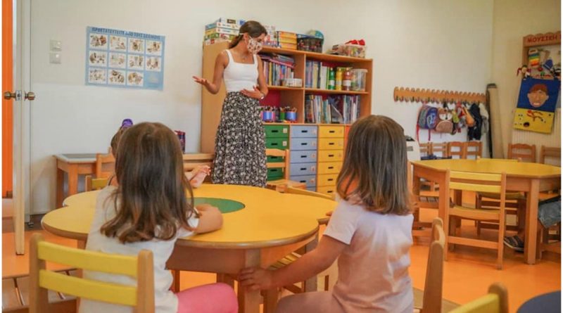 &Gamma;&lambda;&upsilon;&phi;ά&delta;&alpha;: &Alpha;&rho;&nu;&eta;&tau;&iota;&kappa;ά ό&lambda;&alpha; &tau;&alpha; &tau;&epsilon;&sigma;&tau; &kappa;&omicron;&rho;&omicron;&nu;&omicron;ϊ&omicron;ύ &sigma;&tau;&omicron; &pi;&rho;&omicron;&sigma;&omega;&pi;&iota;&kappa;ό &tau;&omega;&nu; &delta;&eta;&mu;&omicron;&tau;&iota;&kappa;ώ&nu; &pi;&alpha;&iota;&delta;&iota;&kappa;ώ&nu; &sigma;&tau;&alpha;&theta;&mu;ώ&nu;