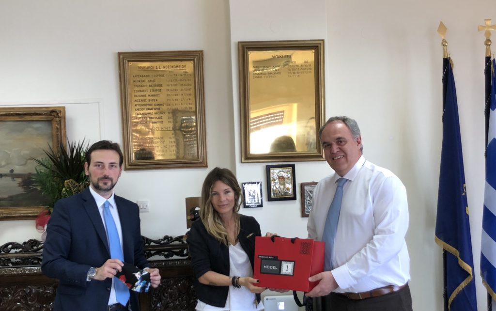 &Eta; &Pi;&epsilon;&iota;&rho;&alpha;&iota;ώ&tau;&iota;&sigma;&sigma;&alpha; &Epsilon;&pi;&iota;&chi;&epsilon;&iota;&rho;&eta;&mu;&alpha;&tau;ί&alpha;&sigmaf; &Epsilon;&lambda;&epsilon;&upsilon;&theta;&epsilon;&rho;ί&alpha; &Kappa;&alpha;&rho;&delta;ά&mu;&eta; &delta;ώ&rho;&iota;&sigma;&epsilon; &mu;ά&sigma;&kappa;&epsilon;&sigmaf; &sigma;&tau;&omicron; &Nu;&omicron;&sigma;&omicron;&kappa;&omicron;&mu;&epsilon;ί&omicron; &Mu;&epsilon;&tau;&alpha;&xi;ά